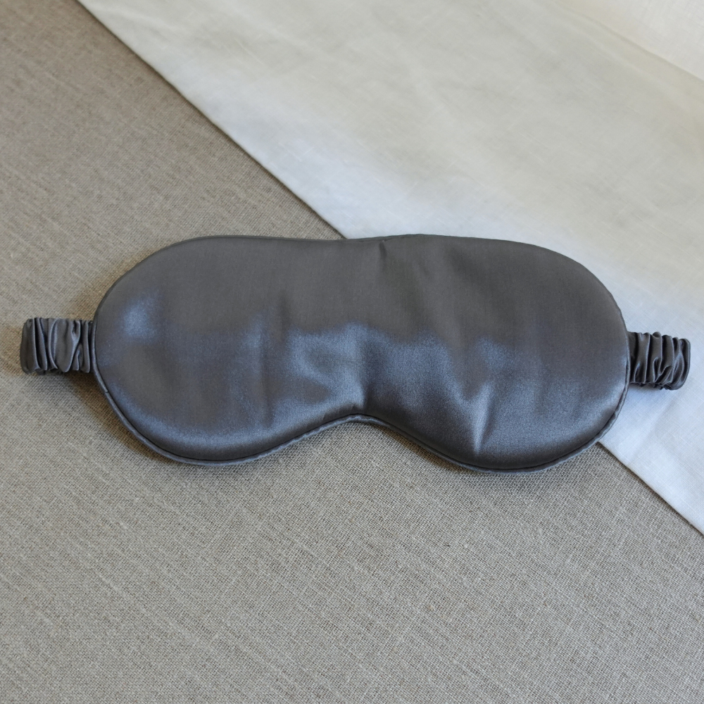 Silk night mask