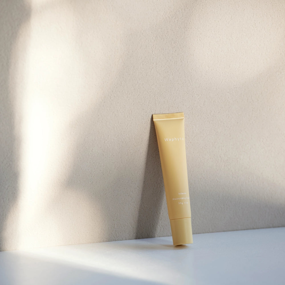 Intimate moisturizing cream