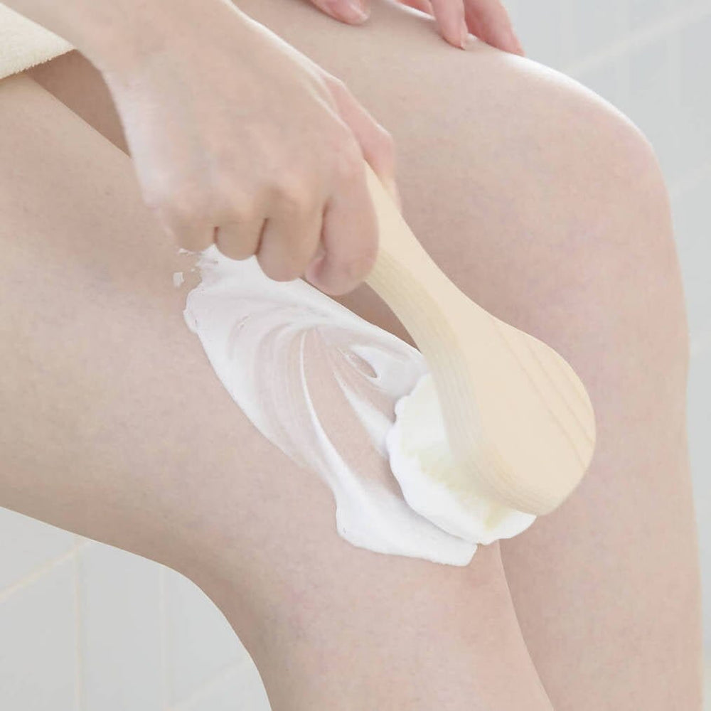 ALTY x Bijo; petite brosse nettoyante pour le corps Bijo; Paris