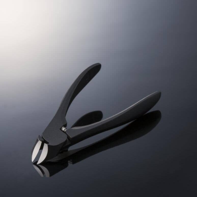 Coupe-ongles artisanal classique noir SUWADA