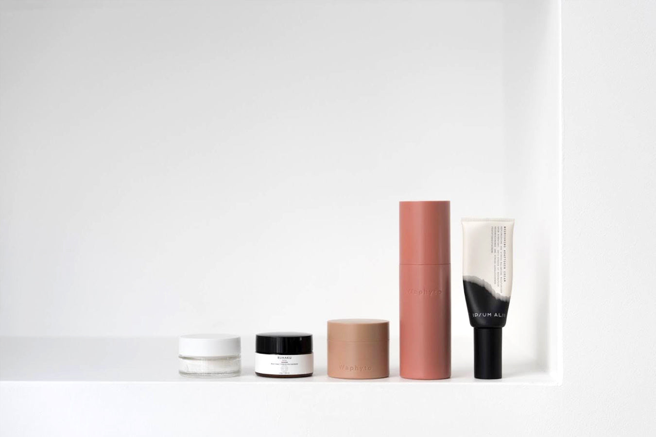 Les Crèmes Hydratantes : L’Étape Clé Pour Sceller L’Hydratation