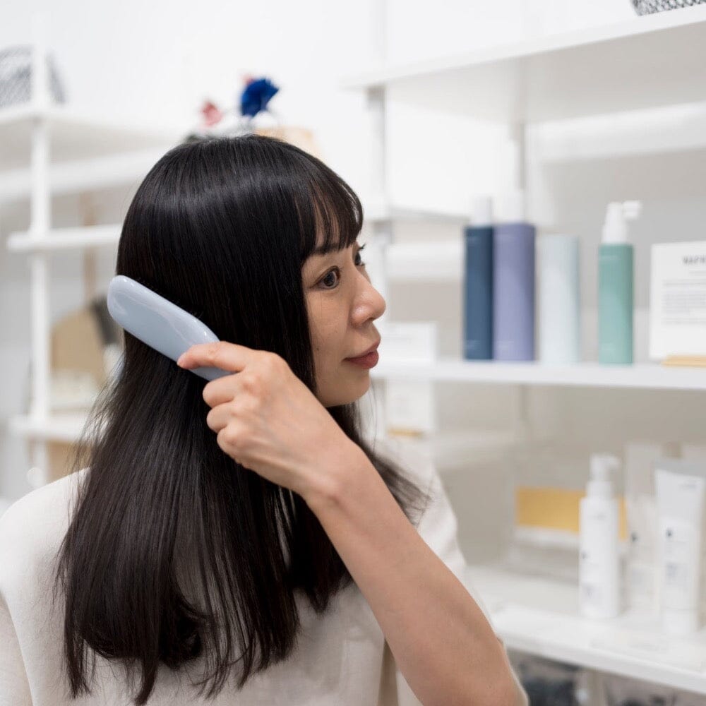 Brosse cheveux et cuir chevelu KOBAKO avec modèle