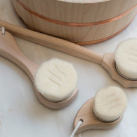 ALTY x Bijo; petite brosse nettoyante pour le corps Bijo; Paris