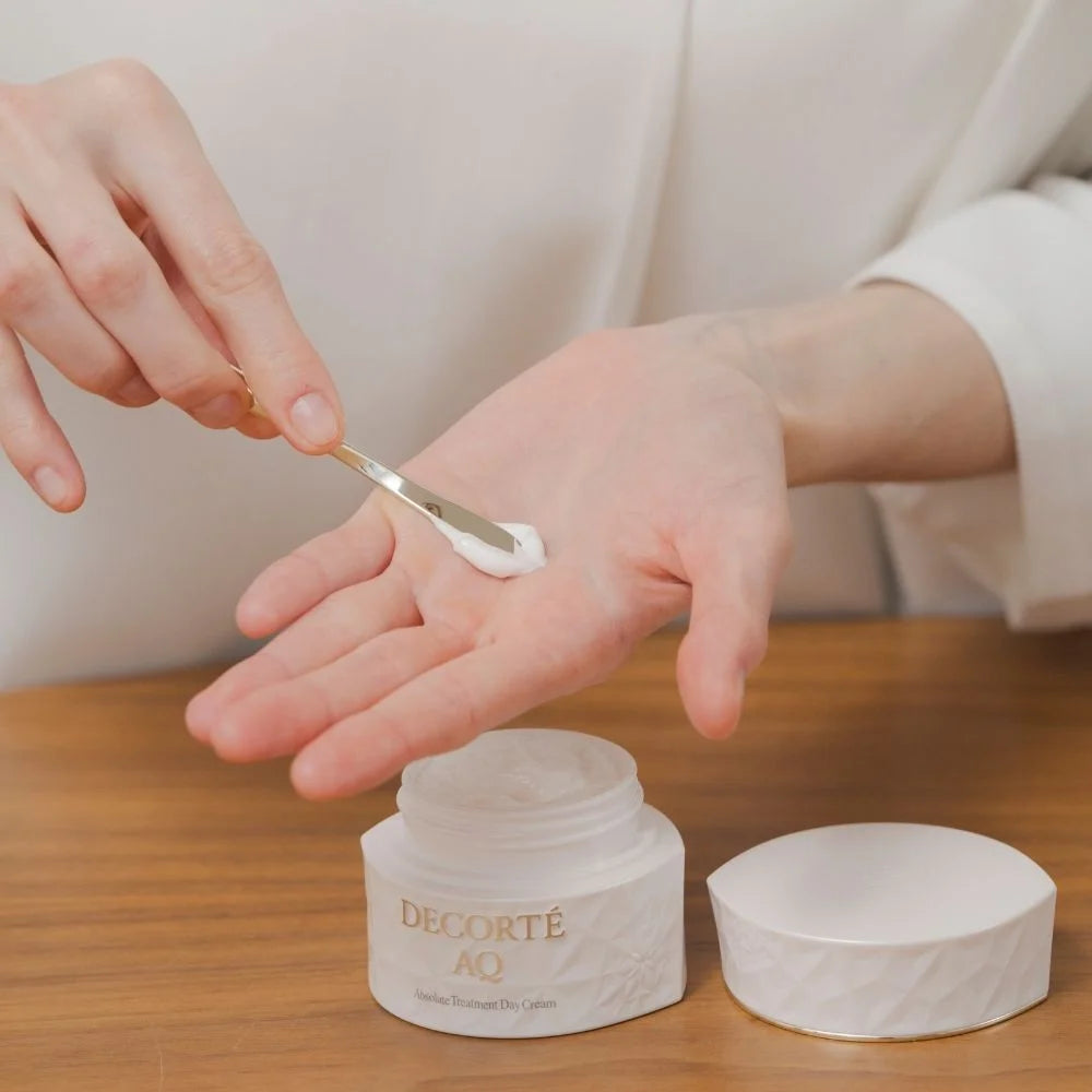 DECORTE Care Absolu Protective Radiance Day Cream SPF15 50ml