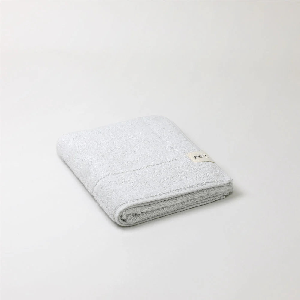 Premium cotton compact bath towel