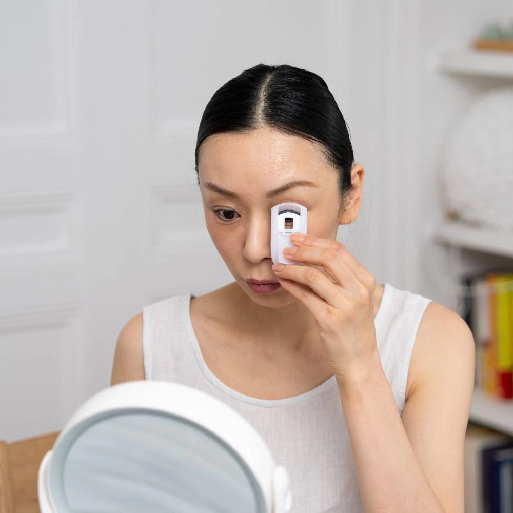 Central Eyelash Curler 